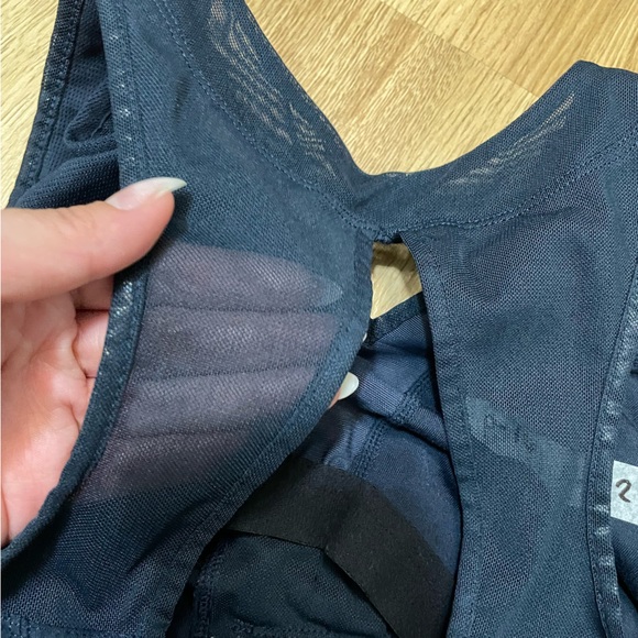 Nike Fit Dry Tank Top Built In Shelf Bra Navy Blue Purple Ruffle Women’s M - Picture 7 of 11